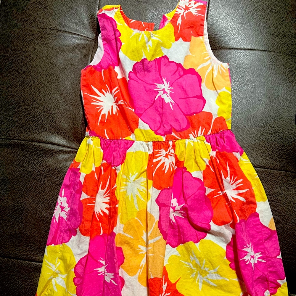 Flowery dress for girls